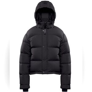 Aritzia Super Puff Shorty 🖤🐆